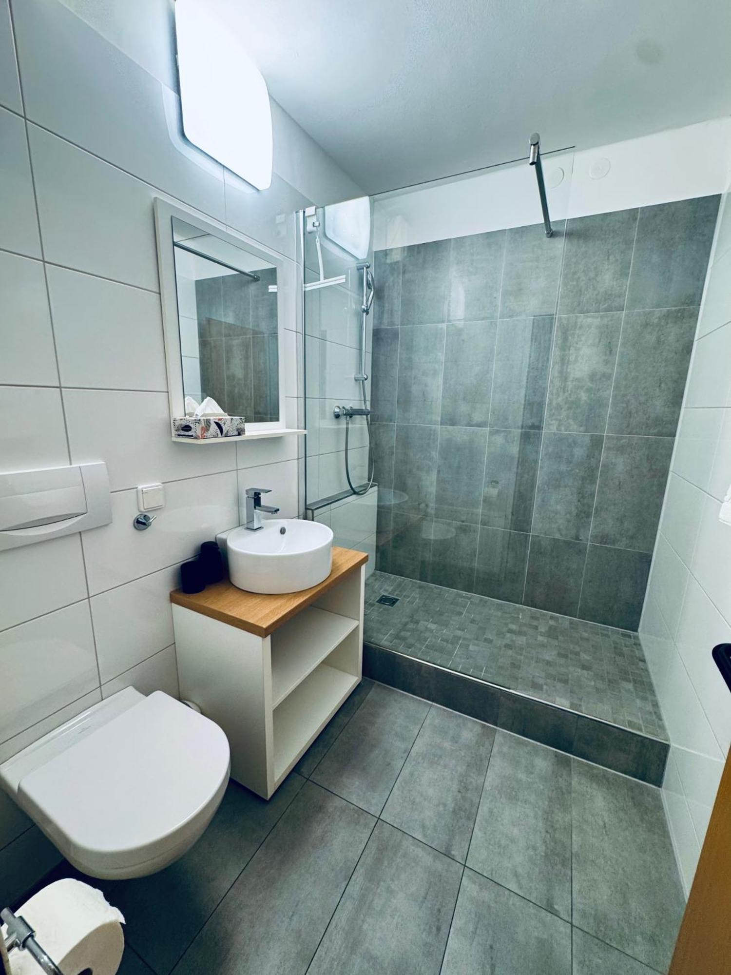 Happystayapartments Villach Luaran gambar